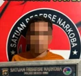 Pengedar Narkoba Diringkus Saat Duduk di Halaman Rumah, Polisi Sita Sabu-Sabu hingga Ekstasi