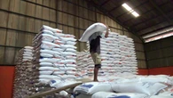 Bulog Sumsel Bakal Tindak Warga yang Memperjualbelikan Beras Bantuan dari Pemerintah