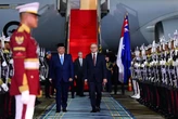 Momen PM Australia Disambut Menko Airlangga Saat Melakukan Kunjungan Resmi di Indonesia