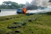 Penyebab Pikap Bermuatan Pipa PVC Ludes Terbakar di Tol Ngawi