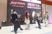 Hadir di IFW 2025, Film Jalan Pulang Hadirkan Nuansa Horor di Dunia Mode