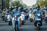 Gubernur Ahmad Luthfi dan Wagub Taj Yasin Salurkan Bansos Kepada Warga Terdampak Rob