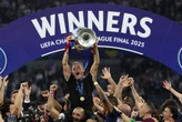 Luis Enrique Luar Biasa! PSG Jadi Tim ke-11 Treble Semusim