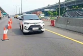 Tol Jakarta-Cikampek Padat, Petugas Terapkan Contraflow