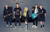 Kawan Lama, Avril Lavigne dan Simple Plan Berkolaborasi dalam Lagu Baru
