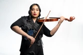 Main Cantik, Mia Ismi Wakili Indonesia dalam Album Kompilasi Global