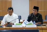 Profil H Dina Masyusin: Dari Penggembala Kambing Lampung ke Parlemen Jakarta