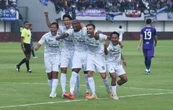 4 Gol dan 29 Tembakan Mewarnai Laga Persita Vs Persib