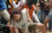 Tampilan Perdana Para Perasuk, Maudy Ayunda Tidak Sadarkan Diri