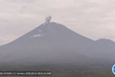 Gunung Semeru Meletus Pagi Ini