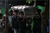 Wigih Hartono, Korban Longsor PT Freeport Dimakamkan di Ponorogo