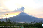 Gunung Lewotobi Laki-laki Erupsi Lagi, Lontarkan Abu Setinggi 900 Meter