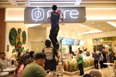 Pemkot Pekanbaru Menyegel Coffe Shop Ternama yang Tak Bayar Pajak