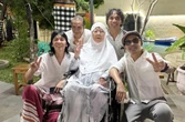 Mendiang Bunda Iffet Dianugerahi Penghargaan Lifetime Achievement Oleh BNN