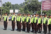 Semarak HUT Bhayangkara, Satpam Ikuti Lomba Unik di Polres Tanjung Priok