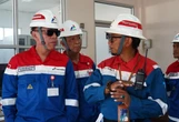 Cek Terminal BBM Rewulu di Hari Libur, Komut Pertamina: Ini Membuat Saya Senang