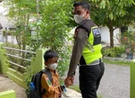 Hari Ini Bripka Yacub Berbahagia Setelah 4 Tahun Tak Antar Anak ke Sekolah  