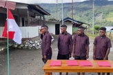 Sadar KKB Bikin Papua Terpuruk, 4 Mantan Anak Buah Tenius Kuluwa & Kelenak Murib Ikrar Setia ke NKRI