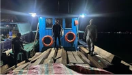 Bakamla RI dan Kemenhut Amankan Kayu Olahan Ilegal di Batam