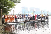 PLN IP UBH Area Lontar Tebar Benih Ikan di Danau PLTU