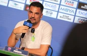 Persita Melabrak Persib, Carlos Pena Sedikit Kecewa