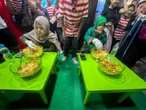 Mukbang Taro Jadi Petualangan Baru Pengunjung PRJ 2025, Ada Tanboy Kun