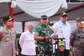 Dilepas Mayjen Rio, 496 Personel TNI/Polri Bagikan 28 Ton Beras kepada Warga Medan
