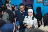 Putri Zulkifli Hasan & Uya Kuya Dampingi Pemulangan Jenazah TKW Asal Pringsewu