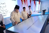 Prabowo Tegaskan Pelajar di Wilayah 3T Prioritas Penerima Panel Interaktif di Sekolah