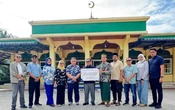 Jamkrindo, IFG & Kejaksaan Salurkan Bantuan Untuk Renovasi Masjid dan Surau di Pariaman