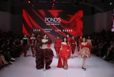 Dian Sastrowardoyo Suarakan Lawan Ageisme di Jakarta Fashion Week 2026