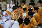 Gibran Ajak 240 Santri Kunjungi Istana Wapres Hingga Monas