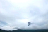 Dahsyat, Gunung Ibu Semburkan Abu Vulkanik
