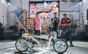 Honda Stylo 160 Arjuno Mejeng di Mooneyes Yokohama Hot Rod Custom Show 2025 Jepang