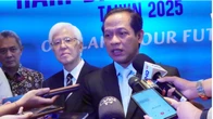 Menteri LH Hanif Faisol Nurofiq Dorong Aksi Nyata Penyelamatan Danau