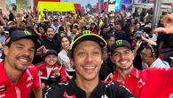 Valentino Rossi & Pembalap Pertamina Enduro VR46 Racing Team Sapa Penggemar di Indonesia