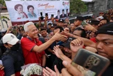 Pak Ganjar Berkarisma, Orangnya Ganteng dan Tangannya Halus