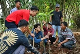 Alam Ganjar Ajak Pemuda Subang Untuk Terlibat Usaha Pertanian