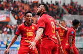 Liga 1: Persija Tembus 4 Besar, Semen Padang Makin Menderita