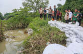 Banjir Brebes Rendam Ribuan Rumah, Pemprov Jateng Pasok Logistik Pengungsi