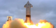 SpaceX launches and lands Starship in first successful flight