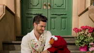 Andrew Garfield confides in Elmo about ‘missing’ mother after death