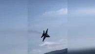 Spanish mlitary jet performs evasive manoeuvre to avoid flock of birds