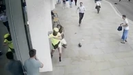 Shoe left behind in scuffle foils ‘Cinderella’ phone snatcher