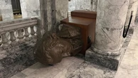 Vandal caught on camera trashing Washington State capitol building