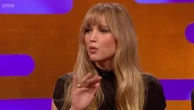 Jennifer Lawrence reveals she fed Robert Pattinson food from the bin