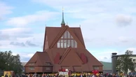 Timelapse shows 600-tonne church begin three-mile journey to new home