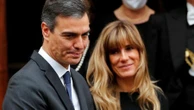 Esposa de premiê da Espanha vai a julgamento por tráfico de influência e desvio de recursos