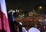 Chomsky, Waters e Prashad alertam para possível golpe judicial no Peru