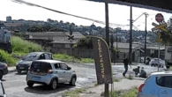 Vídeo: Professora salva homem de atropelamento em ferrovia e relata 'pavor de trem desde criança'